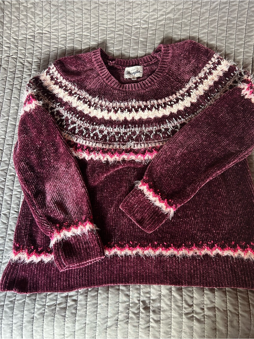 Wrangler Women's Maroon Fair Isle Crew Neck Sweater